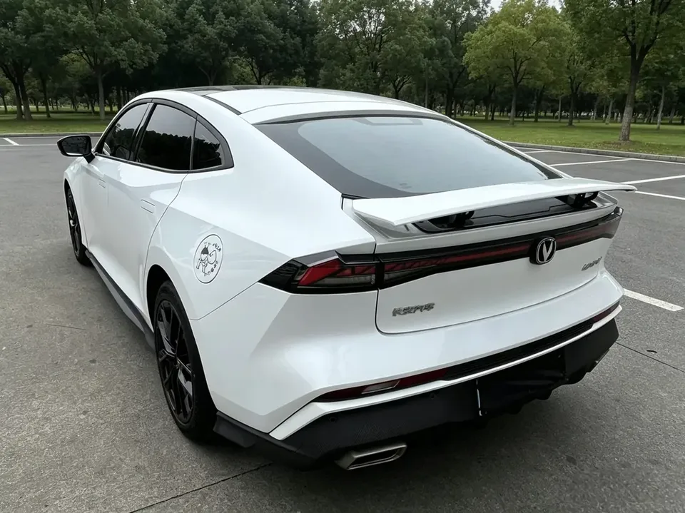 Changan UNI-V Changan UNI-V 2024 1.5T Premium 2024 — thumbnail 5