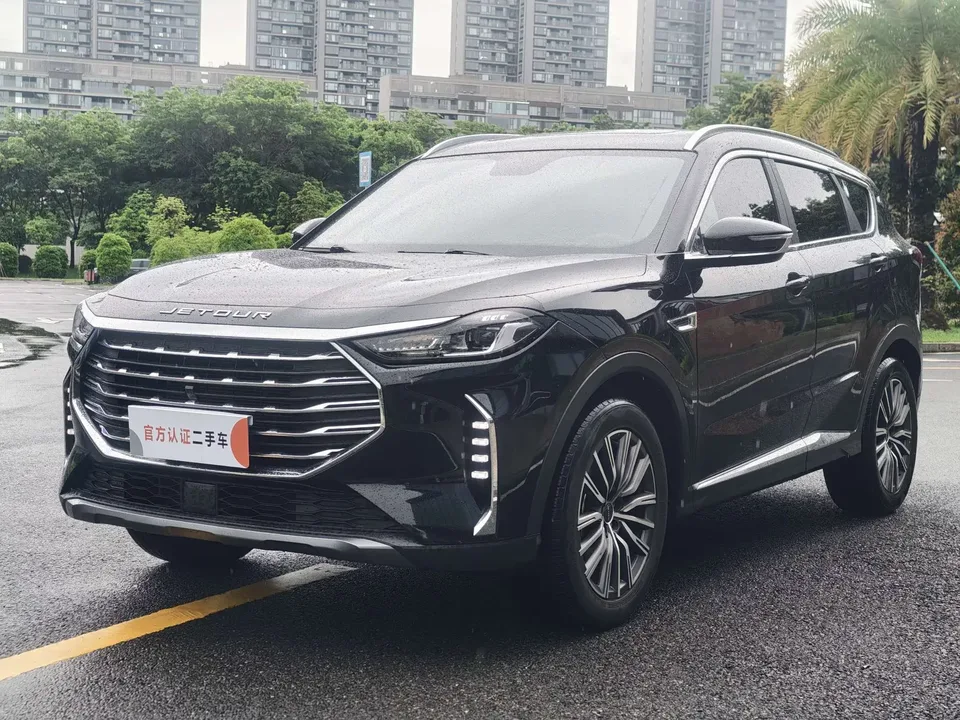 Jetour Jietu X70 PLUS Jietu X70 PLUS 2023 Ziqiang version 1.5T CVT Ziqiang MAX 7 seats 2024 — photo 1, buy with delivery to Moscow
