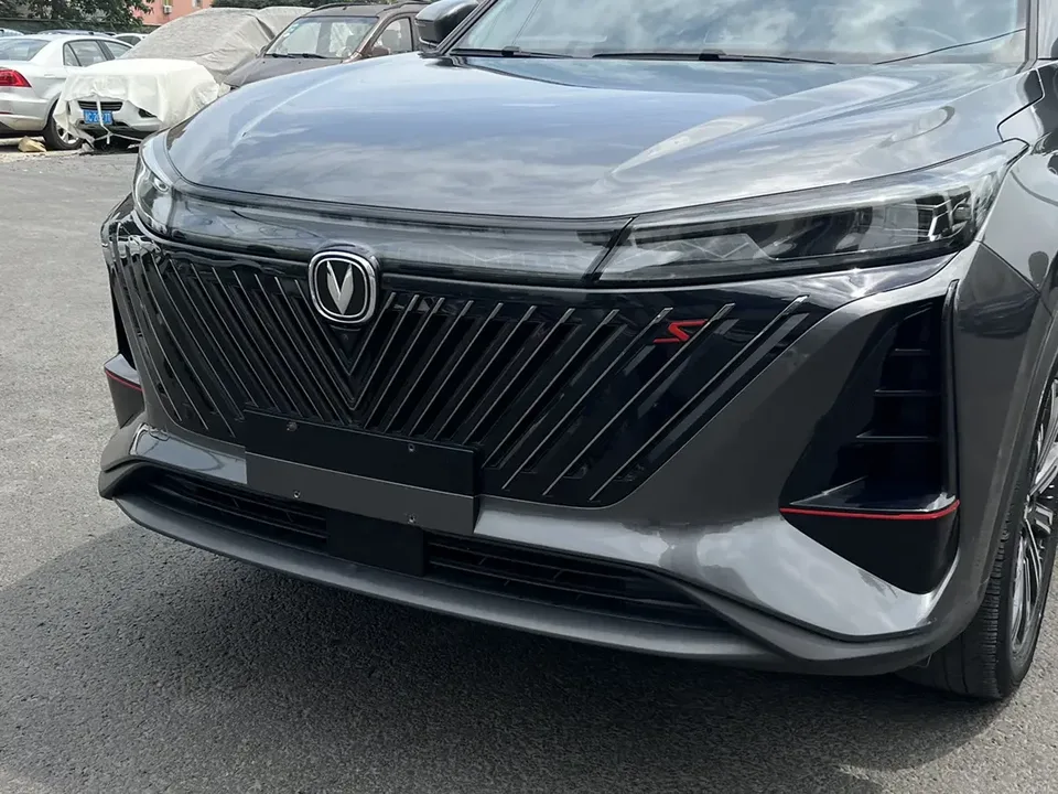 Changan CS75PLUS Changan CS75 PLUS 2022 Second generation 1.5T automatic luxury model 2022 — миниатюра 5