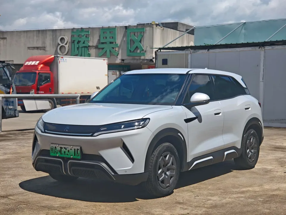 BYD Yuan Up Yuan UP 2024 401KM Vitality 2024 — photo 1, buy with delivery to Moscow