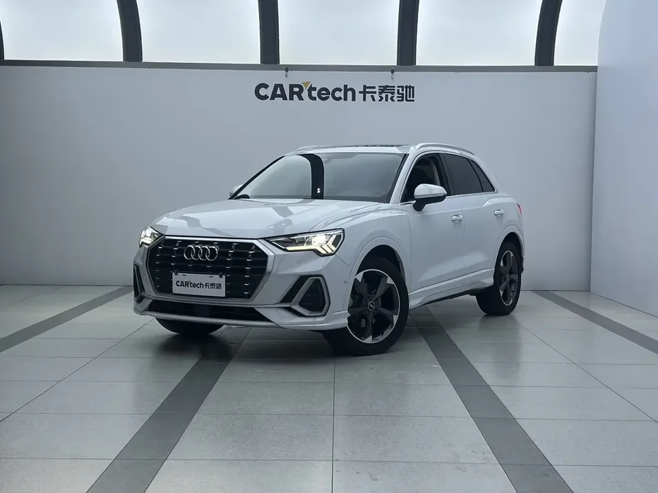 Audi Q3 Audi Q3 2022 35 TFSI Stylish Dynamic 2022 — photo 1, buy with delivery to Moscow