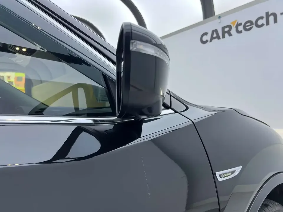 Nissan X-Trail Qijun 2023 Classic Edition 2.0L 2WD Smart Link Premium Edition 2024 — thumbnail 3