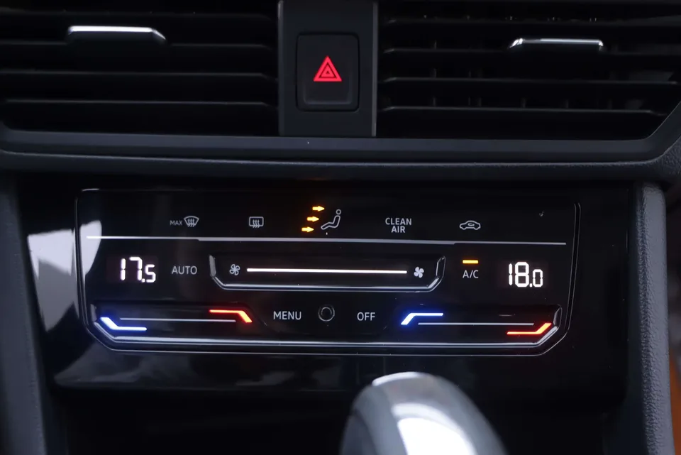 Volkswagen Bora Bora 2021 1.5L Automatic Elite Smart Link Edition 2022 — thumbnail 3