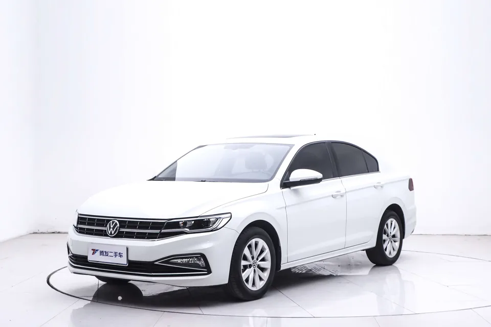 Volkswagen Bora Bora 2021 1.5L Automatic Elite Smart Link Edition 2022 — photo 1, buy with delivery to Moscow