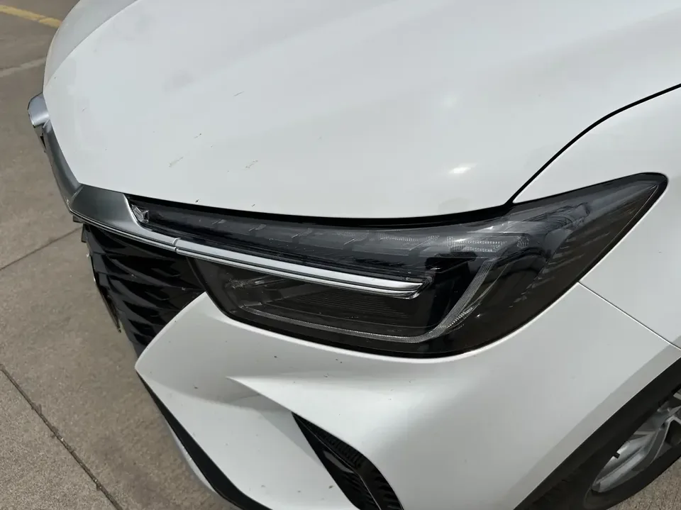 Roewe RX5 Roewe RX5 2025 PLUS 330TGI Automatic Trendsetting Smart Edition 2025 — thumbnail 3