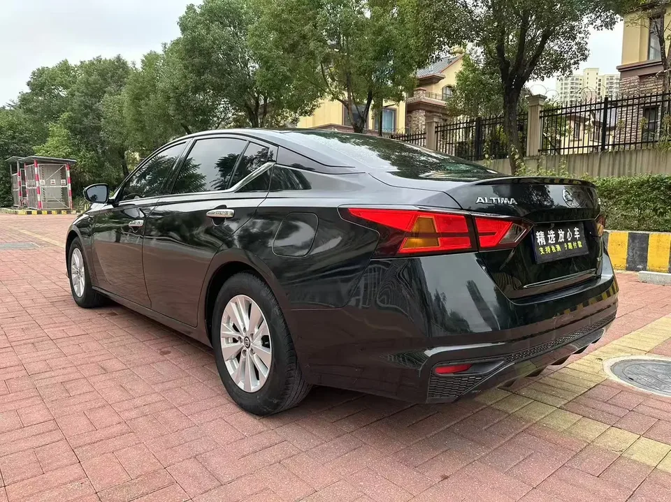 Nissan Altima Sound of nature 2021 2.0L XE Fashion Edition 2022 — thumbnail 2