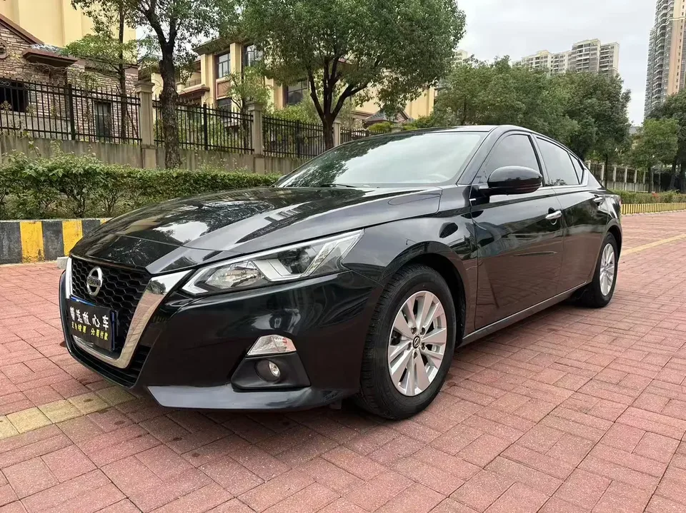 Nissan Altima Sound of nature 2021 2.0L XE Fashion Edition 2022 — photo 1, buy with delivery to Moscow