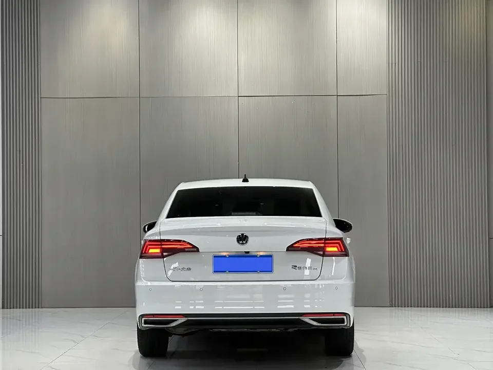 Volkswagen Bora Bora 2021 1.5L Automatic Fashion Smart Edition 2022 — thumbnail 2