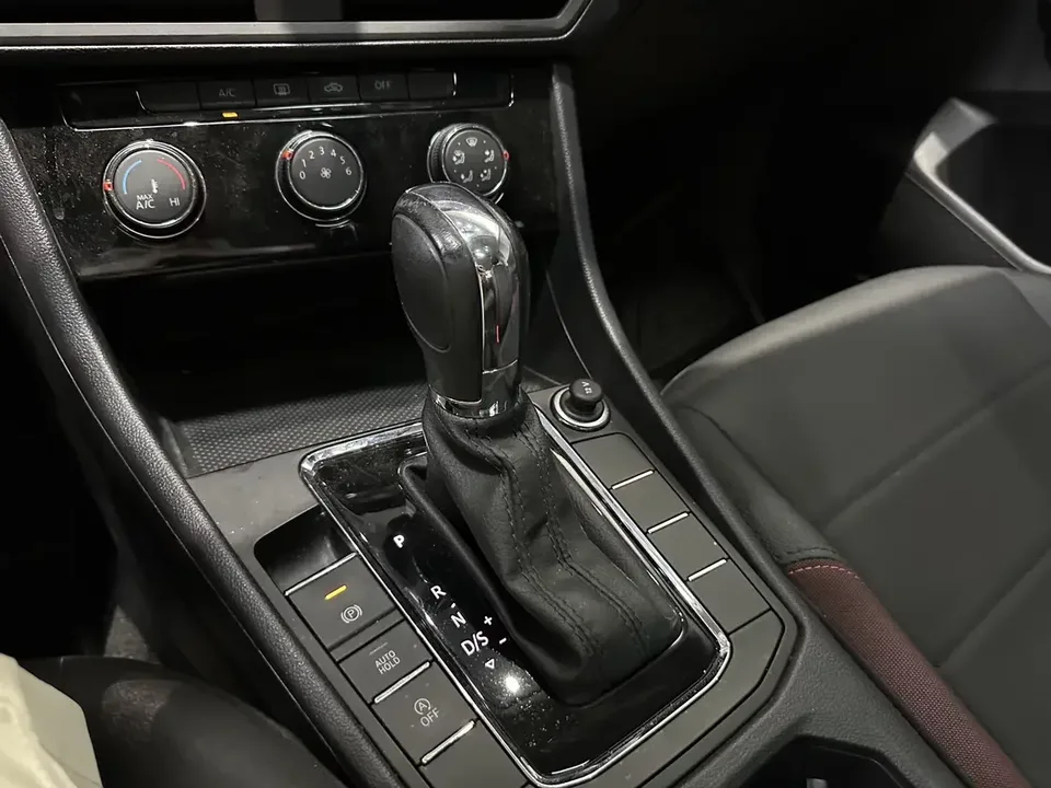 Volkswagen Bora Bora 2021 1.5L Automatic Fashion Smart Edition 2022 — thumbnail 3