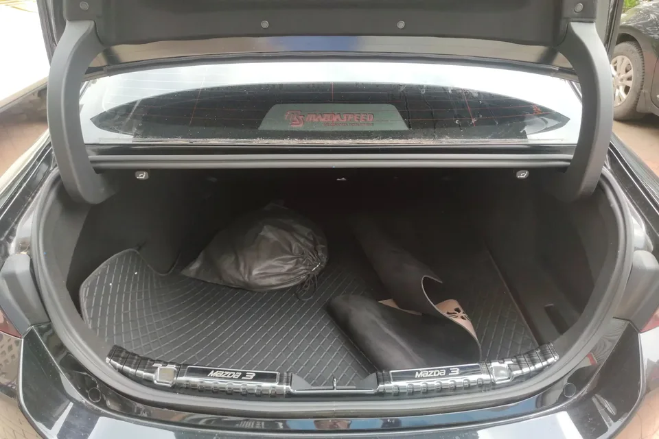 Mazda Axela Mazda3 Angkesela 2023 2.0L Automatic Quality Edition 2024 — thumbnail 5