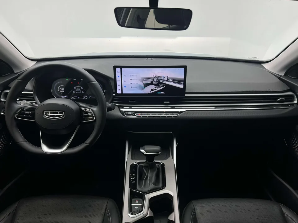 Geely Emgrand emgrand 2023 4th Generation Champion Edition 1.5L CVT Premium 2023 — thumbnail 5
