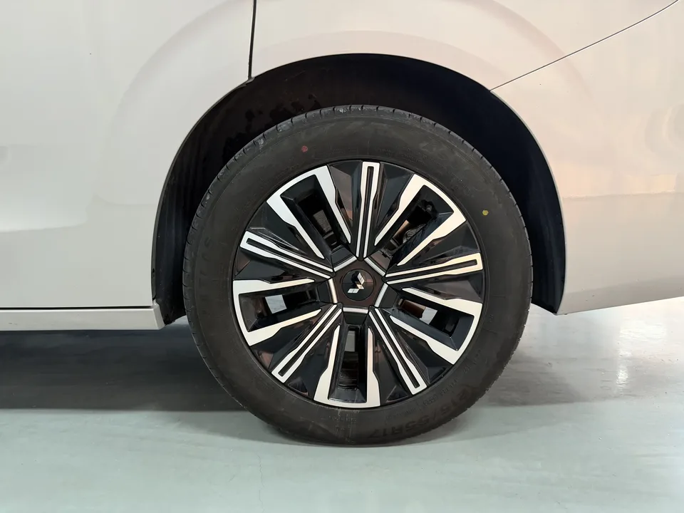Wuling Starlight 730 EV Starlight 730 EV 2025 500km Luxury 2025 — thumbnail 3