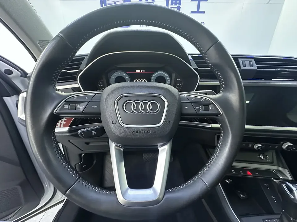 Audi Q3 Audi Q3 2022 35 TFSI Stylish Dynamic 2022 — thumbnail 5