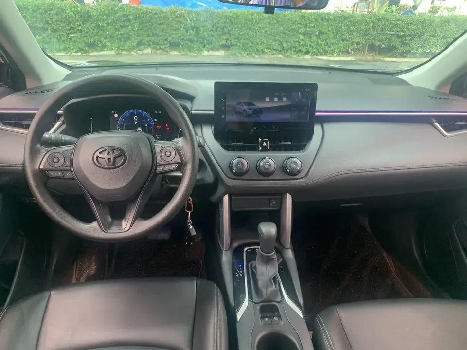 Toyota CorollaCross Corolla Sharp 2024 2.0L CVT Pioneer Edition 2024 — миниатюра 2