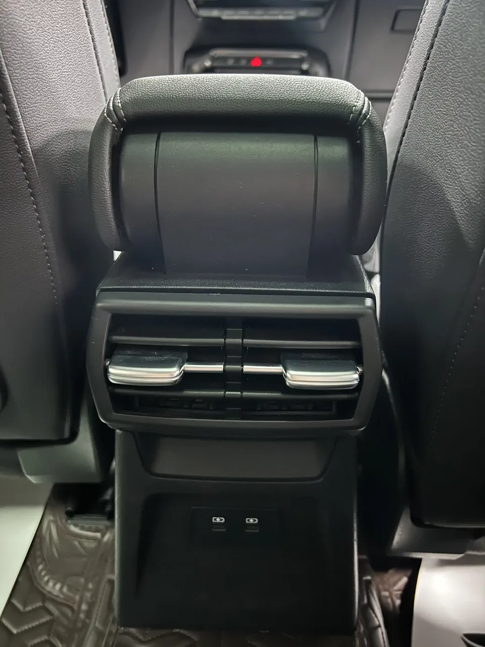 Audi A3 Audi A3 2022 Sportback 35 TFSI Stylish and sporty 2022 — thumbnail 4