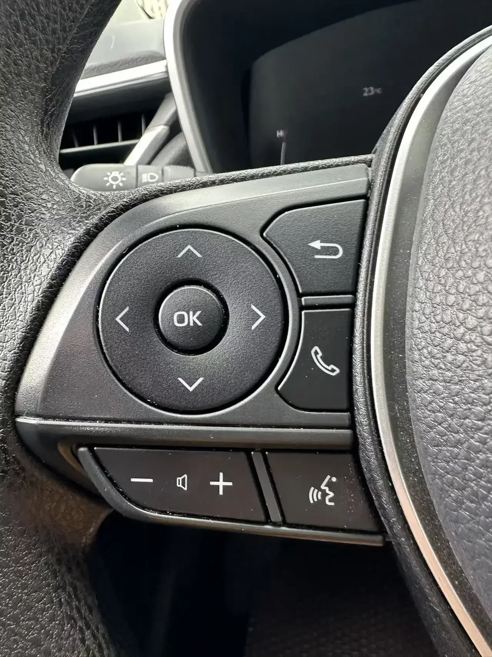 Toyota Frontlander Fenglanda 2024 2.0L CVT Elite Edition 2025 — thumbnail 3