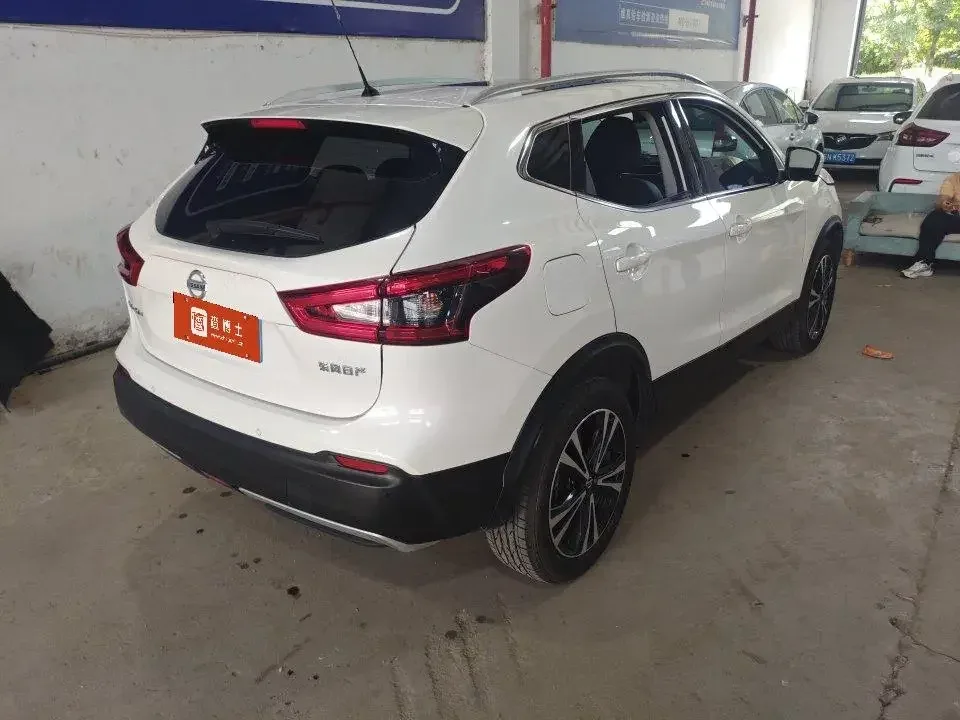 Nissan Qashqai Qashqai 2022 2.0L XV Prem. Deluxe Edition 2022 — миниатюра 4