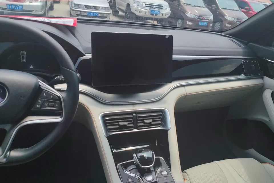 BYD Song PLUS DM Song PLUS DM 2021 DM-i 110KM 2WD Flagship 2022 — thumbnail 4