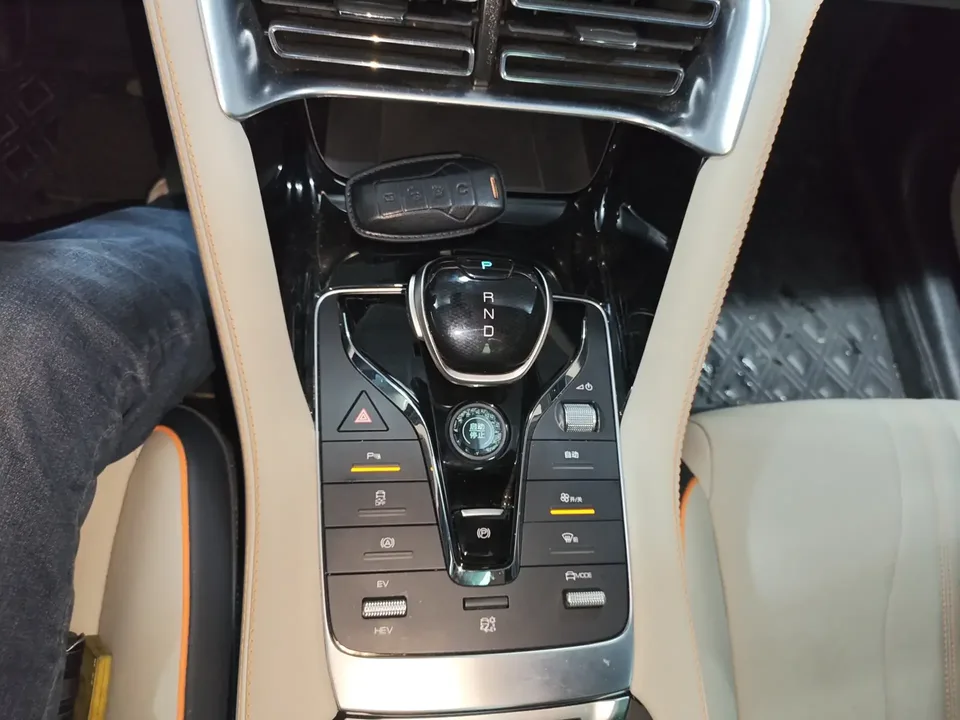 BYD Song PLUS DM Song PLUS DM 2021 DM-i 110KM 2WD Flagship 2022 — thumbnail 4