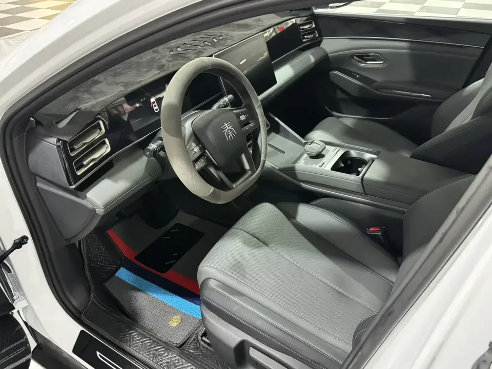 BYD Qin L DM Qin L DM 2025 Intelligent Driving Edition DM-i 80KM Leading Edition 2025 — thumbnail 5