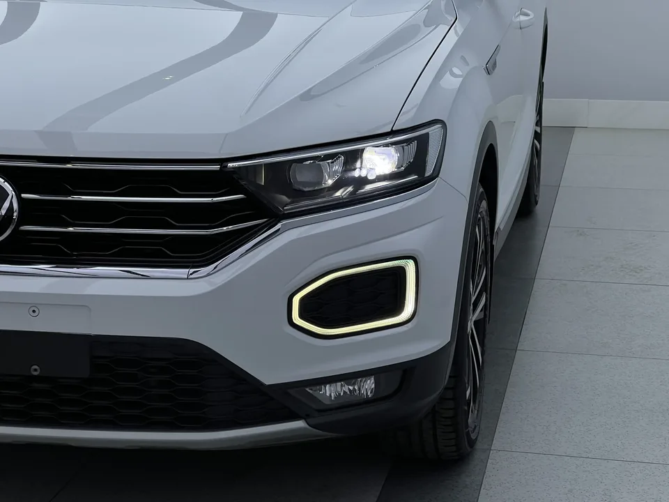 Volkswagen T-Roc TANG 2021 280TSI DSG 2WD Comfort Smart Edition 2022 — thumbnail 2