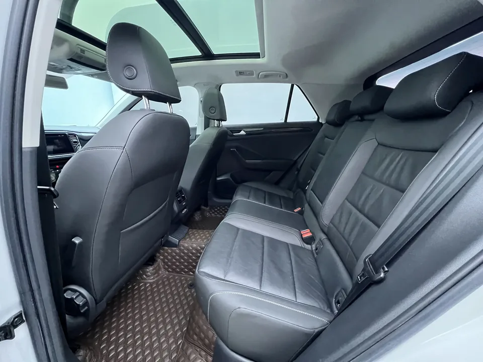 Volkswagen T-Roc TANG 2021 280TSI DSG 2WD Comfort Smart Edition 2022 — thumbnail 5