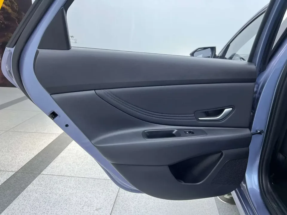Hyundai Elantra Elantra 2023 1.5L CVT LUX Premium Edition 2024 — thumbnail 5