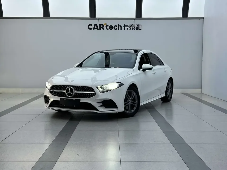 Mercedes-Benz Klasa A Mercedes Benz A Class 2022 A 180L 2022 — photo 1, buy with delivery to Moscow
