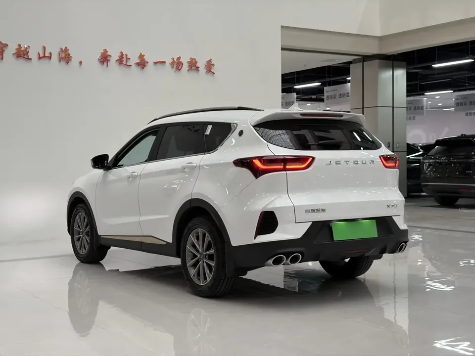 Jetour Jietu X70 Jietu X70 2025 1.5T DCT Beyond PRO 7 Seaters 2025 — thumbnail 4