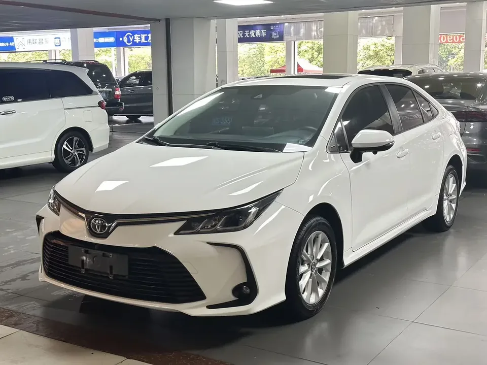 Toyota Corolla Corolla 2021 1.2T S-CVT Elite PLUS Edition 2023 — photo 1, buy with delivery to Moscow