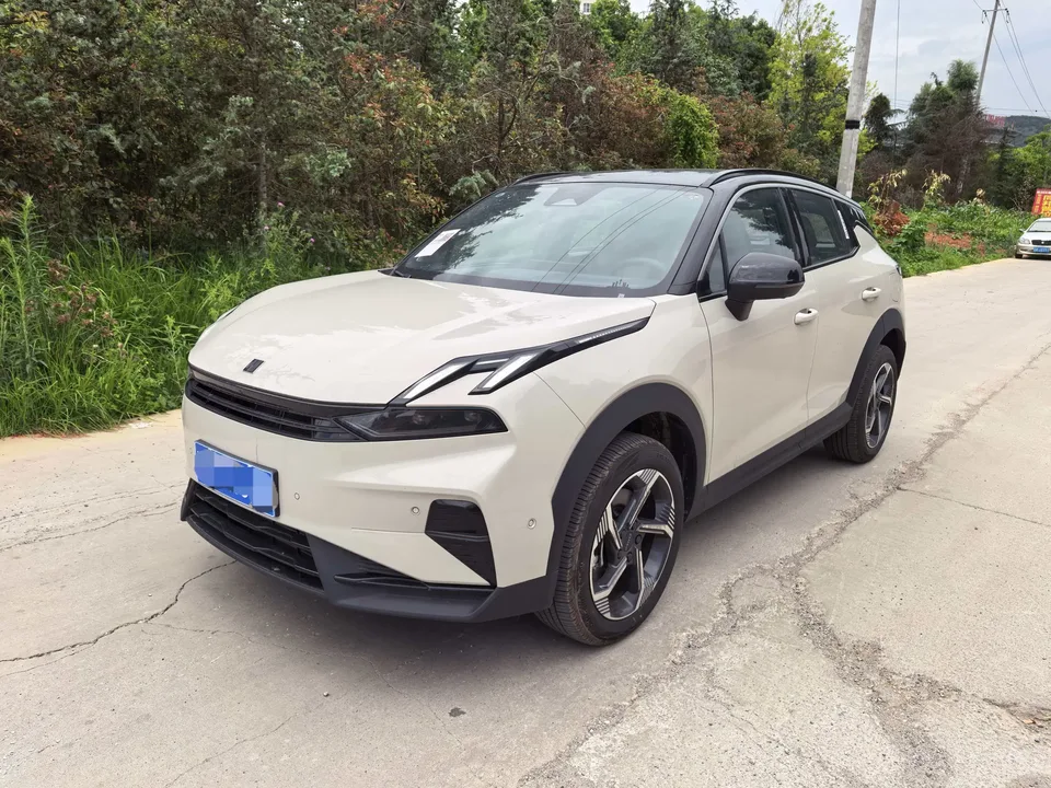 Lynk & Co 06 Lynk & Co 06 2025 Renew 1.5T Pro 2025 — photo 1, buy with delivery to Moscow