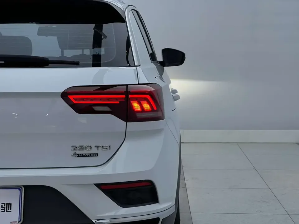 Volkswagen T-Roc TANG 2021 Modified 280TSI DSG 4WD Luxury Smart Edition 2022 — thumbnail 2