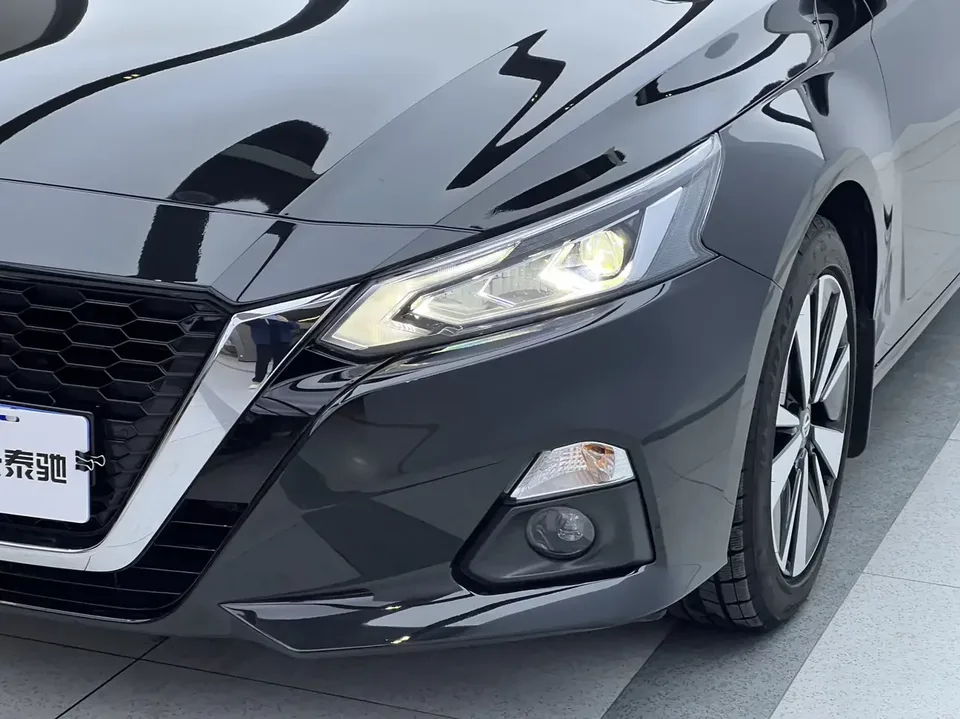 Nissan Altima Sound of nature 2021 2.0L XL Comfort Edition 2023 — thumbnail 3