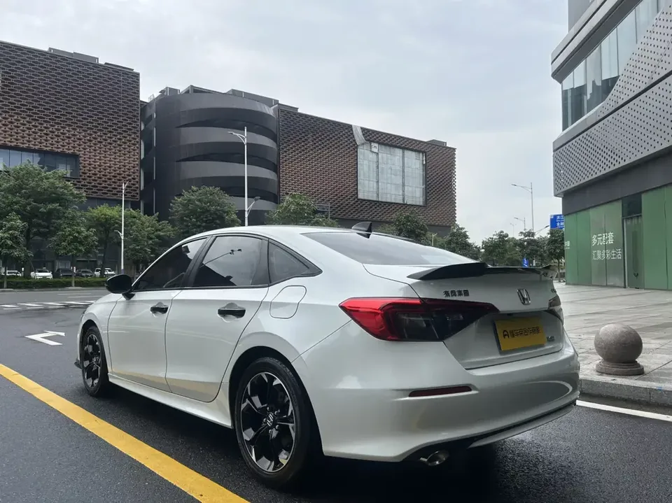 Honda CIVIC Civic 2022 240TURBO CVT Fuel Edition 2023 — thumbnail 2