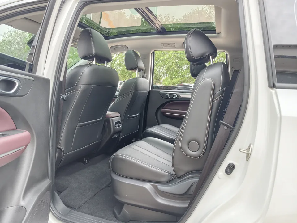 GAC Trumpchi M6 Trumpchi M6 2021 270T Automatic Premium Edition 7 Seaters 2023 — thumbnail 4