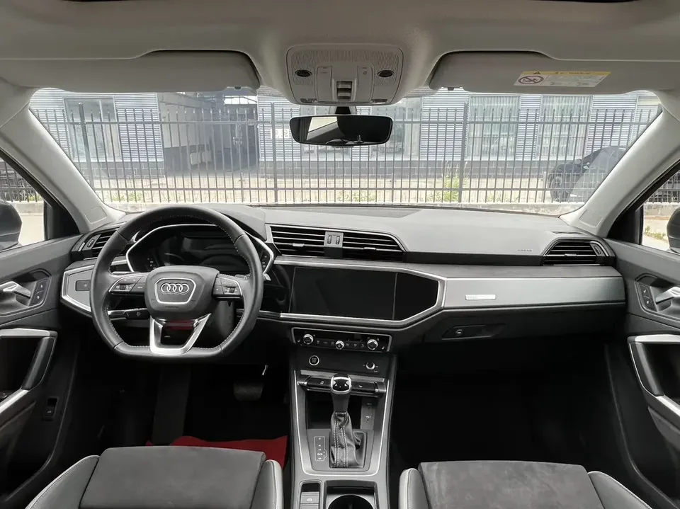Audi Q3 Audi Q3 2022 35 TFSI Stylish Dynamic 2022 — thumbnail 3