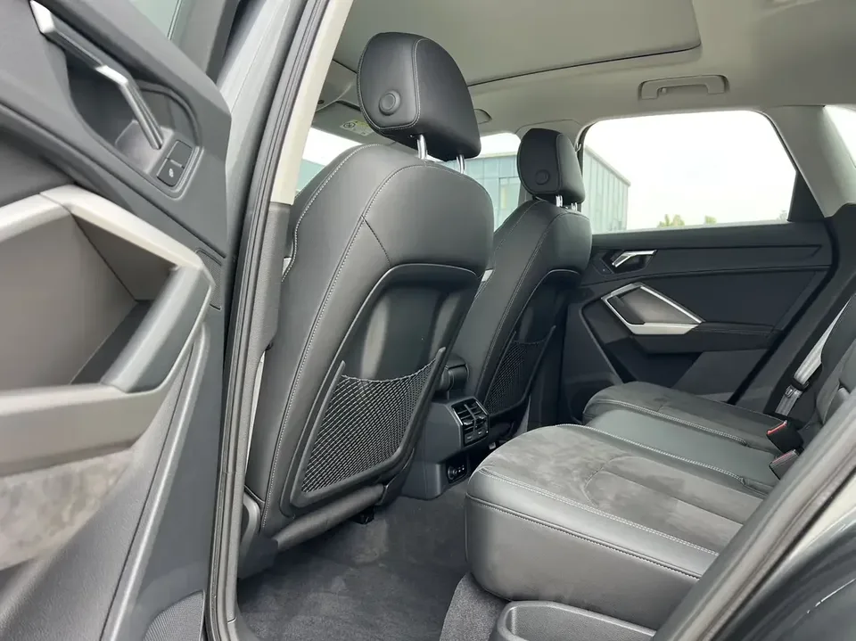 Audi Q3 Audi Q3 2022 35 TFSI Stylish Dynamic 2022 — thumbnail 4