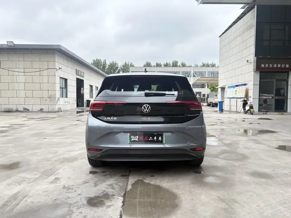 Volkswagen ID.3 Volkswagen ID.3 2024 Outstanding Edition 2024 — thumbnail 2