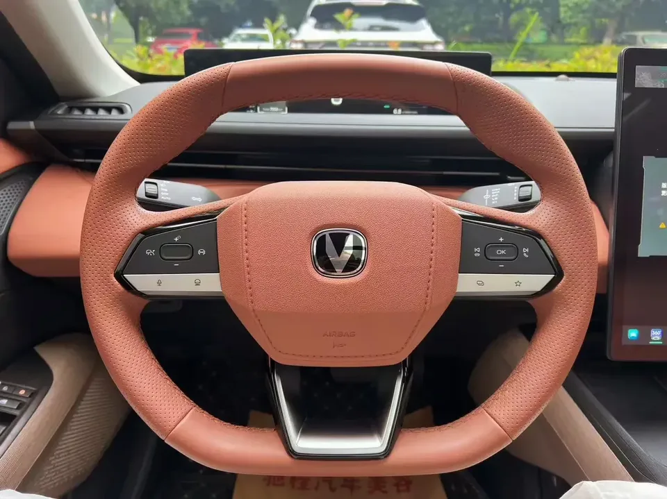 Changan Escape Escape 2024 1.5T DCT flagship model 2024 — thumbnail 4