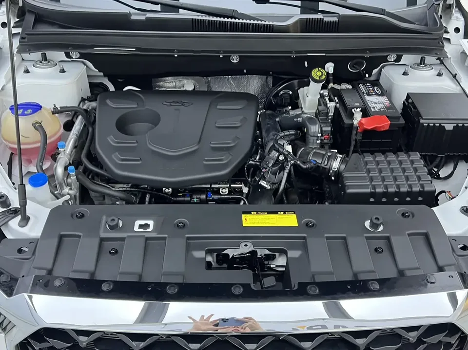 Jetour Jietu X70 Jietu X70 2023 1.5T DCT Beyond PRO 7 Seaters 2023 — thumbnail 2