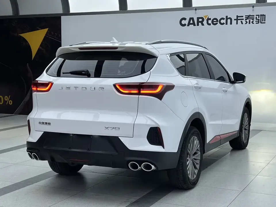 Jetour Jietu X70 Jietu X70 2023 1.5T DCT Beyond PRO 7 Seaters 2023 — thumbnail 4