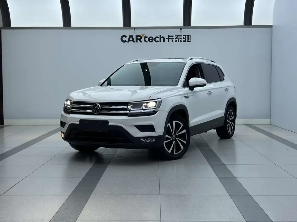 Volkswagen Tharu tuyue 2022 280TSI 2WD Deluxe Edition 2022 — photo 1, buy with delivery to Moscow