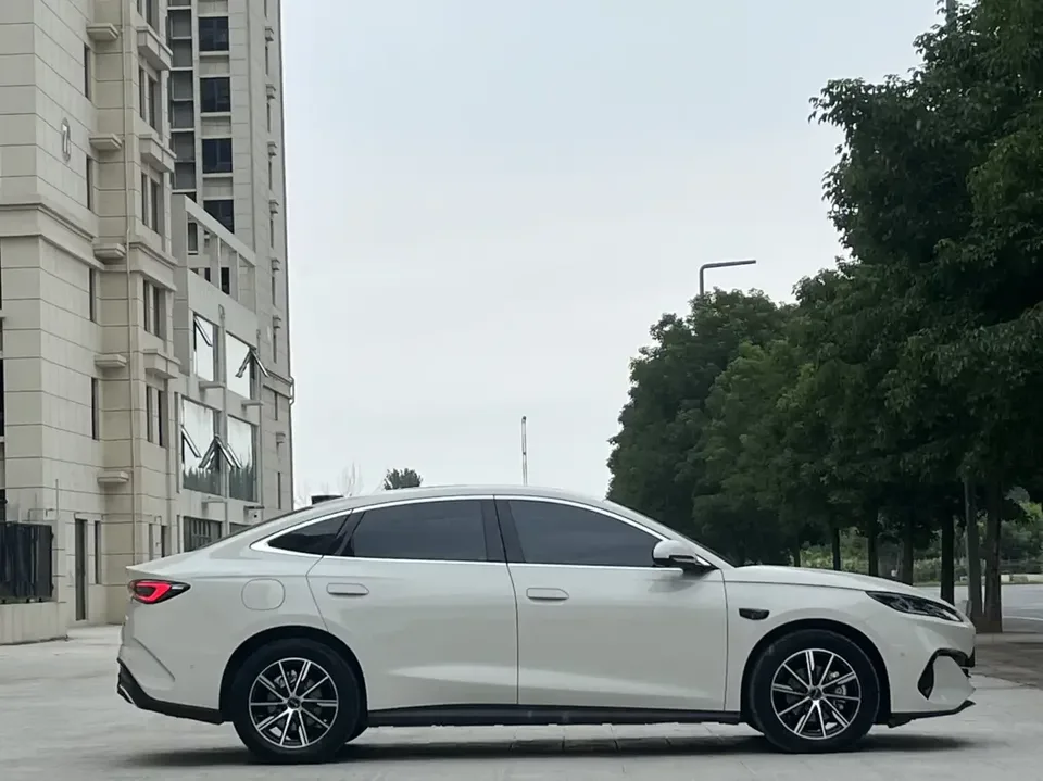 BYD Seal 06DM Seal 06DM 2025 DM-i 80KM Premium Edition 2025 — thumbnail 4