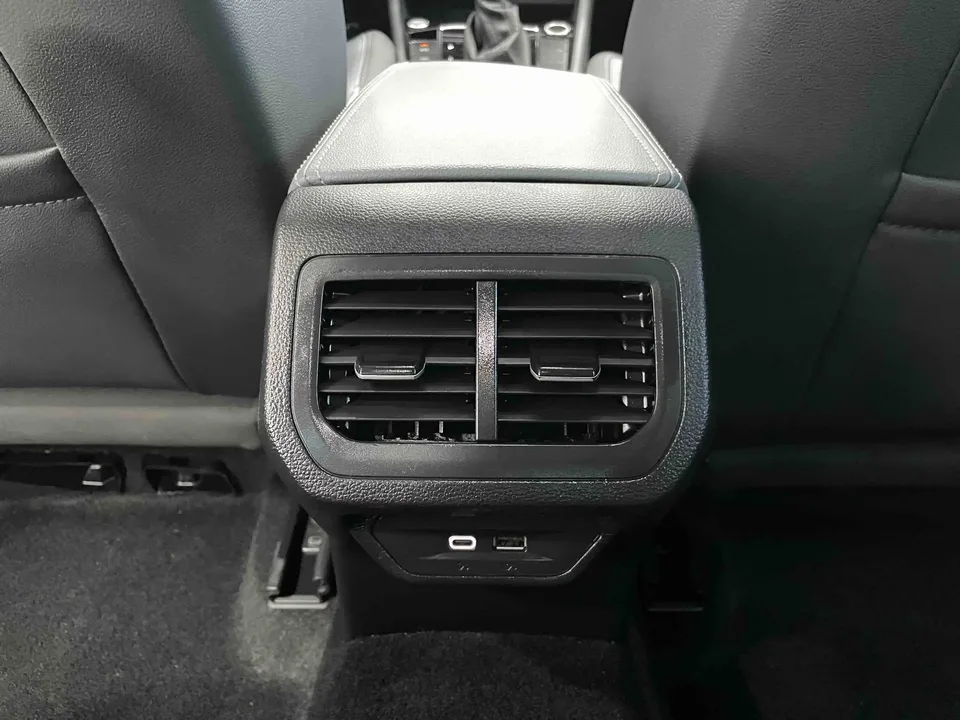 Volkswagen Lavida Lavida 2023 280TSI DSG Yongyi Edition 2022 — thumbnail 3