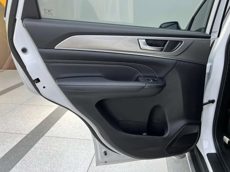 Haval M6 Haval M6 2021 PLUS 1.5T DCT Smart Edition 2022 — thumbnail 3