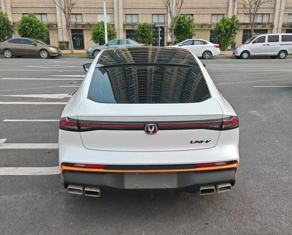 Changan UNI-V Changan UNI-V 2024 1.5T Premium Sports 2024 — thumbnail 2