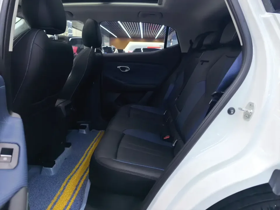 GAC Trumpchi GS3 Trumpchi GS3 2024 Shadow Speed 270T Max Intelligence 2025 — thumbnail 5