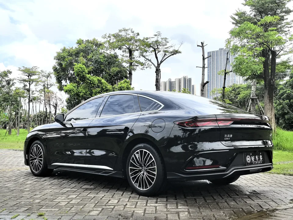 BYD Han DM Chinese DM 2022 DM-i 121KM Premium 2022 — thumbnail 2