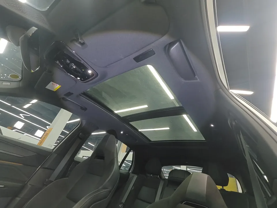 Lynk & Co 01 Lynk & Co 01 2023 EM-F PM 2023 — thumbnail 5