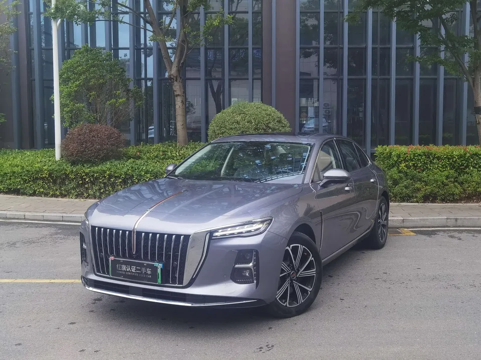 Hongqi H5 PHEV Hongqi H5 PHEV 2025 170 Super Mixed Version 2025 — photo 1, buy with delivery to Moscow